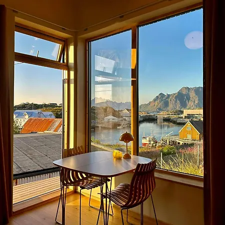 Modern Tinyhouse With Views Over Skrova Harbour 度假居