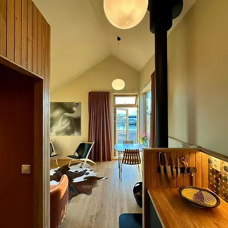 Modern Tinyhouse With Views Over Skrova Harbour *