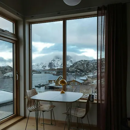 Modern Tinyhouse With Views Over Skrova Harbour Сasa de vacaciones *