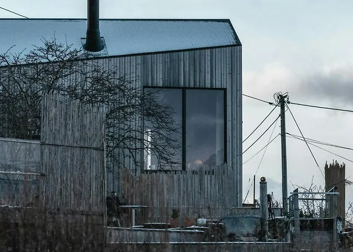 Modern Tinyhouse With Views Over Harbour Skrova
