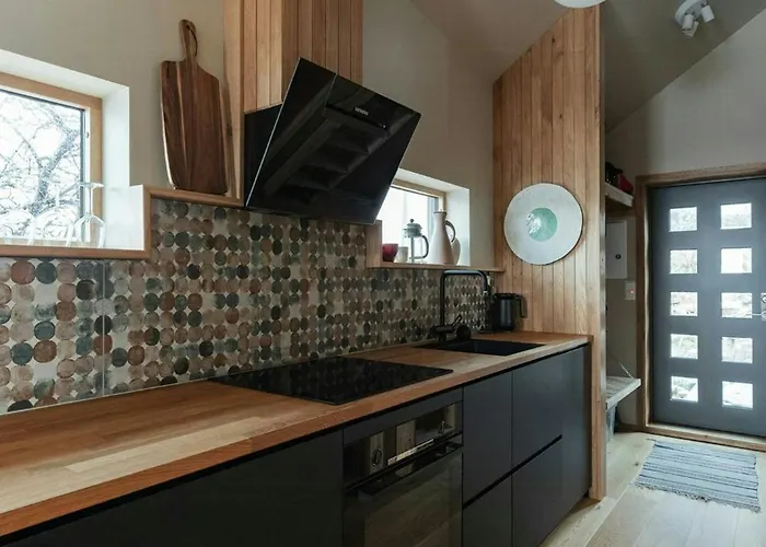 Nyaraló Modern Tinyhouse With Views Over Harbour