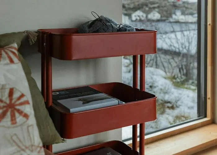 Nyaraló Modern Tinyhouse With Views Over Harbour