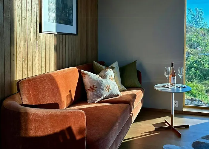 Nyaraló Modern Tinyhouse With Views Over Harbour Skrova